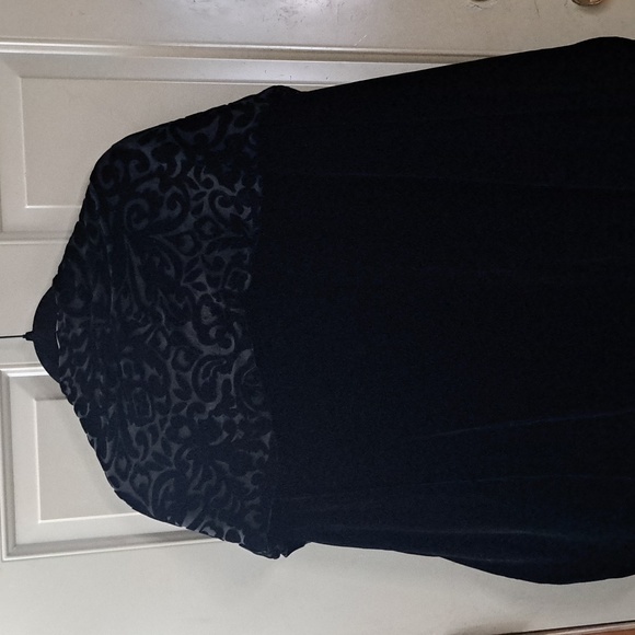 Black Velvet-ish Cape One Size - Picture 8 of 16